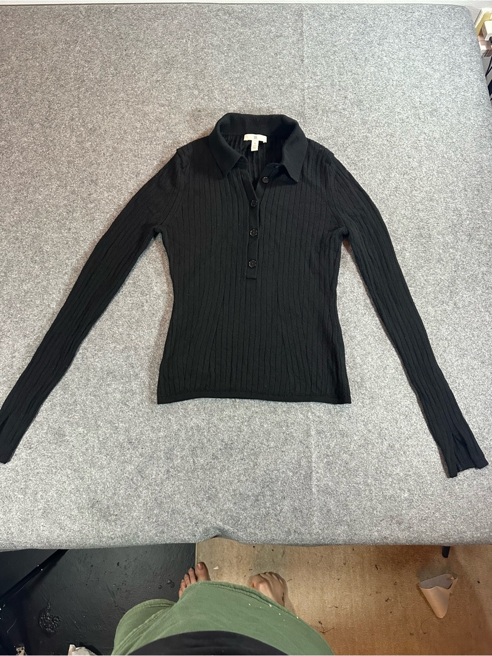 Banana Republic Black wool Long Sleeve Top